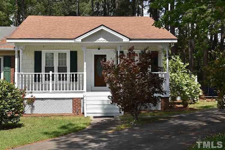 69 S Sussex Drive Smithfield, NC 27577