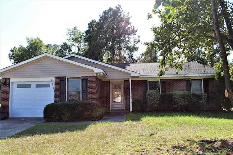 1652 Winnabow Dr Fayetteville, NC 28304 | MLS 616156 Photo 1