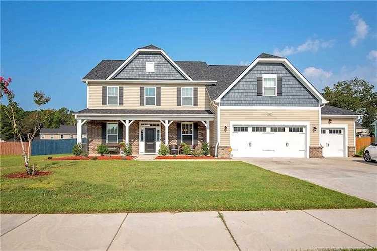 3418 Burberry Dr Fayetteville, NC 28306