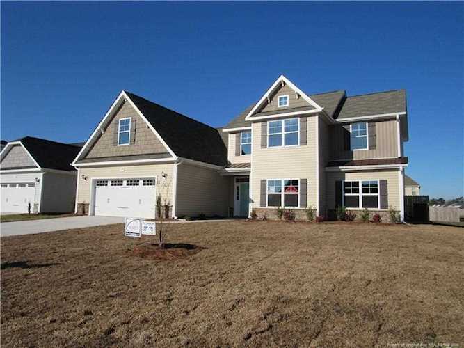 328 Whitestone Dr Fayetteville, NC 28312 | MLS 615329 Photo 1