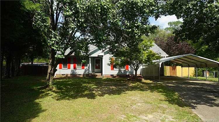 213 Sprucepine Dr Raeford, NC 28376