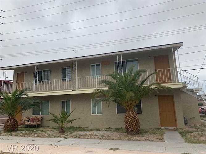 5228 Pebble Beach Las Vegas, NV 89108