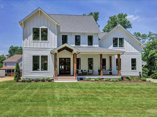 Moseley home for sale in Newmarket. Photo 1