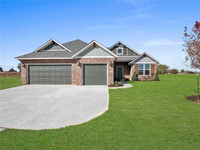 333 SW 166th St Moore, OK 73170