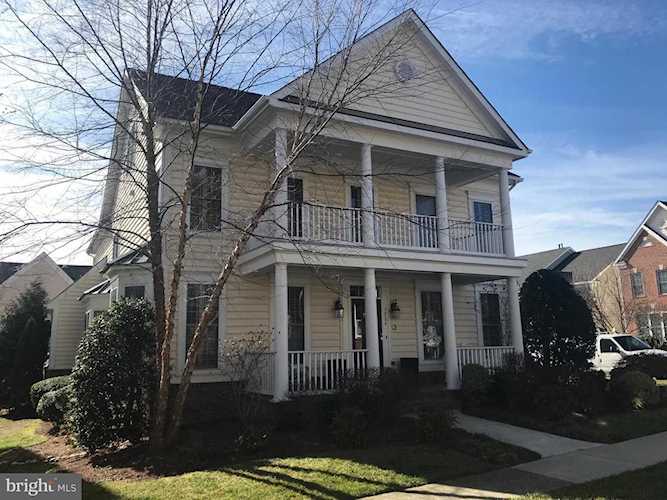 7884 Train Ct Dunn Loring, VA 22027