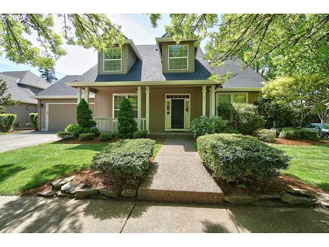 23015 SW Pinehurst Dr Sherwood, OR 97140