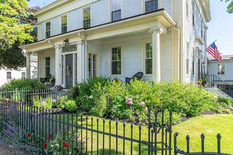 146 High Street Newburyport, MA 01950