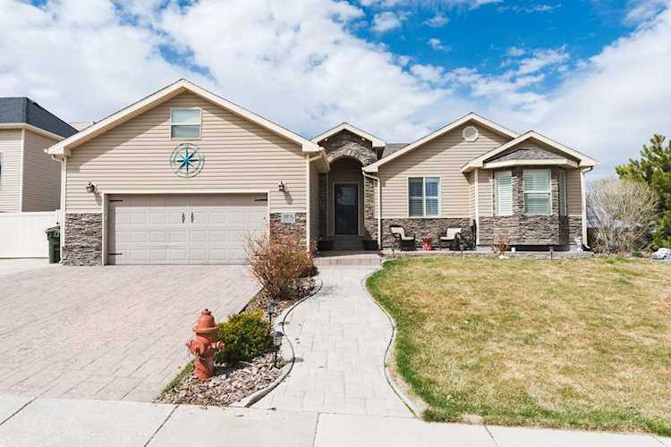 5187 N Heather Hue Enoch, UT 84721