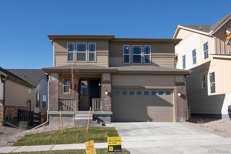 1668 Stable View Dr Castle Pines, CO 80108