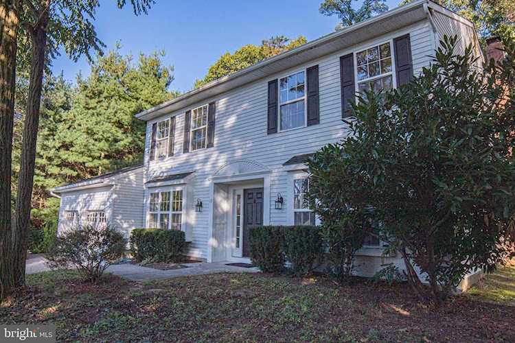 15 Prickett Ln Hainesport, NJ 08036