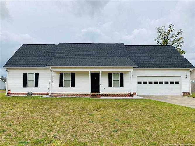 275 Sanford Ct Raeford, NC 28376 | MLS 632473 Photo 1