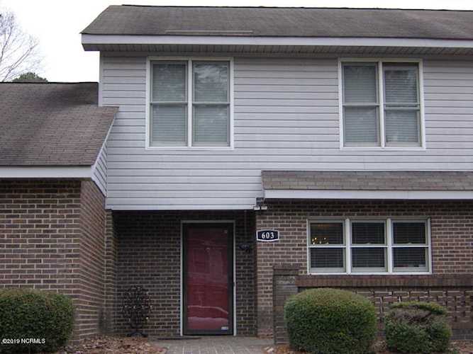 603 Sherbrooke Circle Laurinburg, NC 28352
