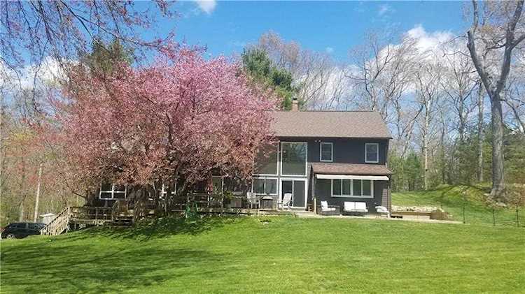 126 Mail Rd Exeter, RI 02822