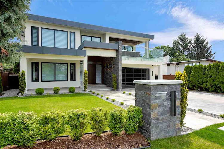 1156 Habgood Street White Rock, BC V4B 4W9