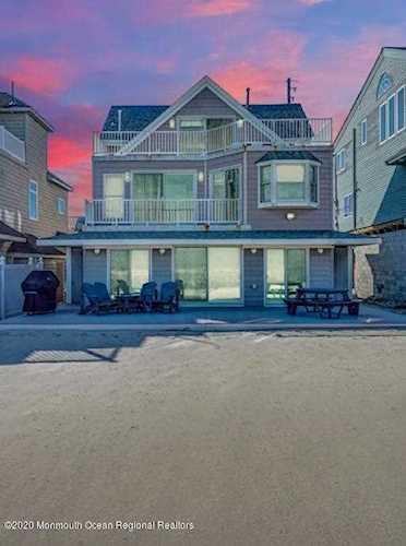 3142 Ocean Rd Lavallette, NJ 08735