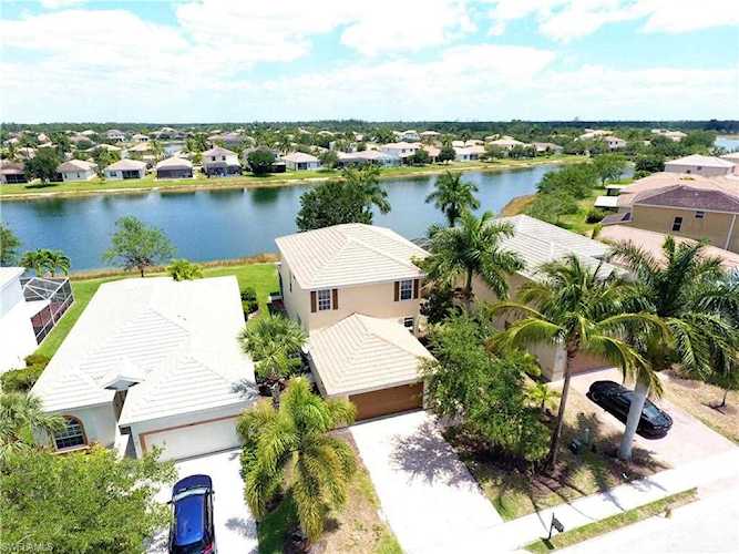 2675 Blue Cypress Lake Ct Cape Coral, FL 33909