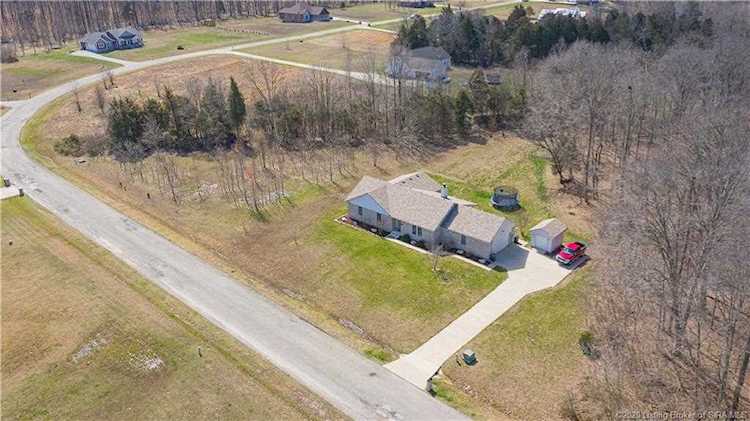 3319 Nine Penny Ln Charlestown, IN 47111