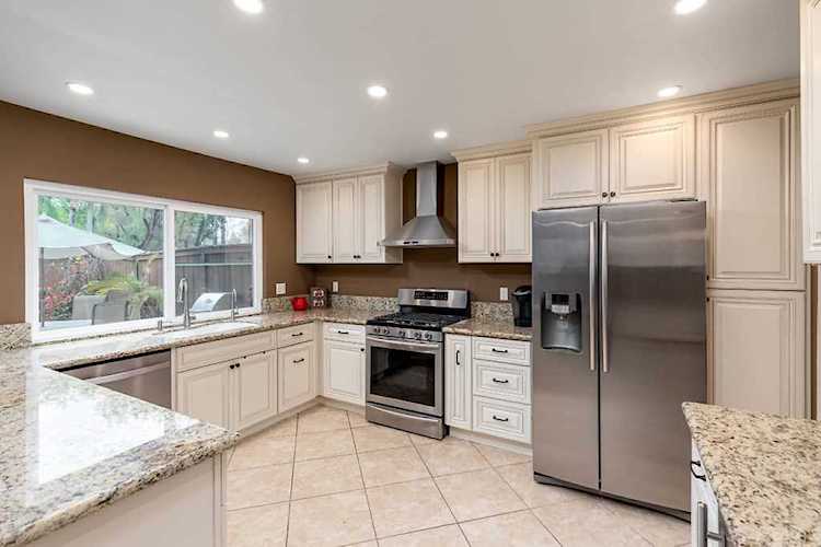 17541 Cerro Vista Drive Yorba Linda, CA 92886