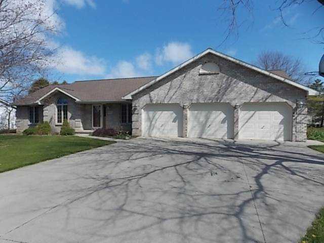 2825 Char La Mar Dr Green Bay, WI 54311
