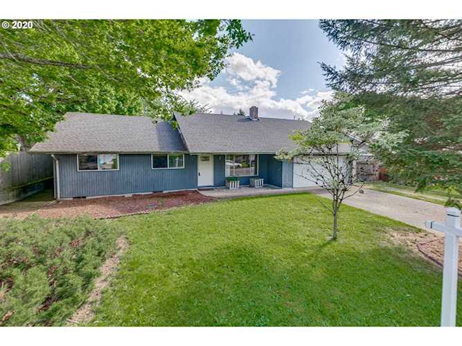 421 NW 82nd St Vancouver, WA 98665 | MLS ® 20661115 Photo 1