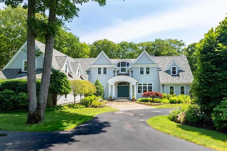 17 Cotton Farm Ln North Hampton, NH 03862