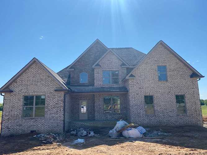 2092 Longview Rd Bell Buckle, TN 37020