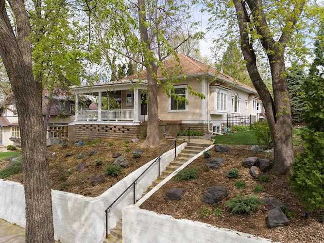 3825 Upton Avenue S Minneapolis, MN 55410