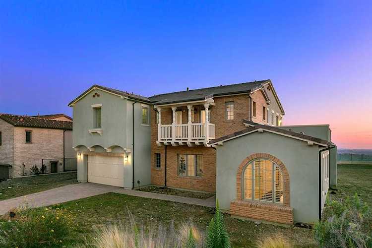 18136 Avenida Orilla Rancho Santa Fe, CA 92067