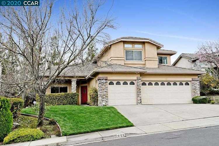 644 Dunhill Dr Danville, CA 94506