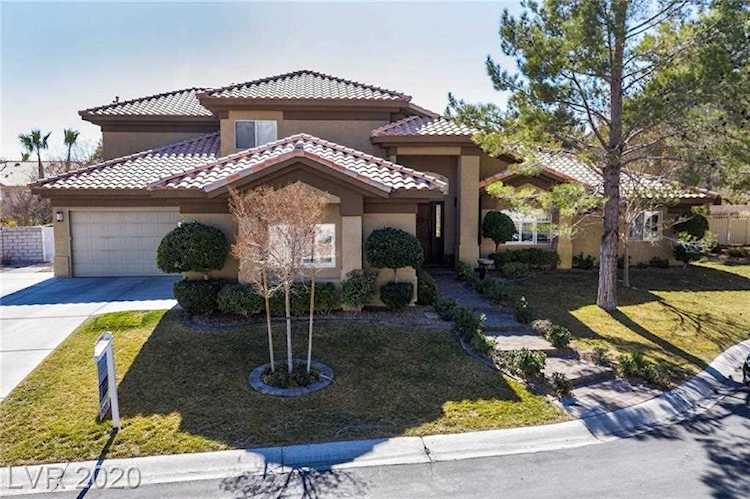 10025 Robin Oaks Dr Las Vegas, NV 89117