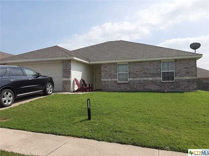 1402 Copper Creek Dr Killeen, TX 76549