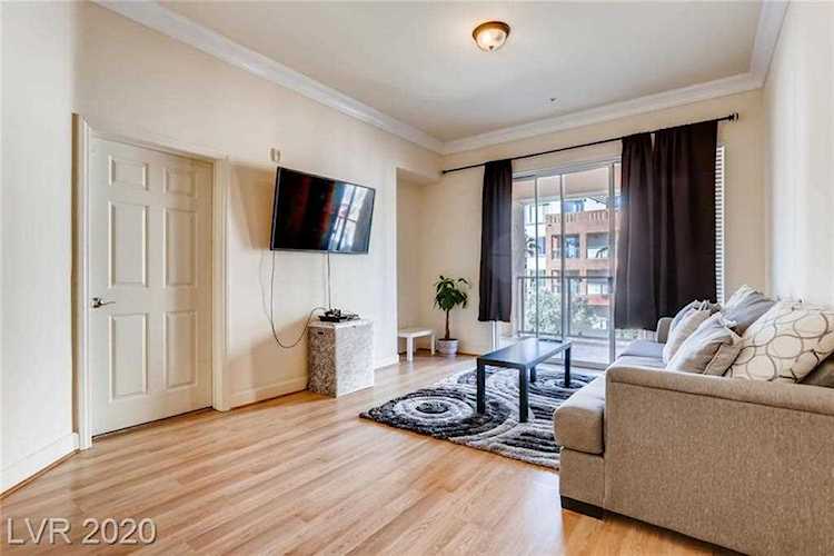 79 Agate Ave #301 Las Vegas, NV 89123
