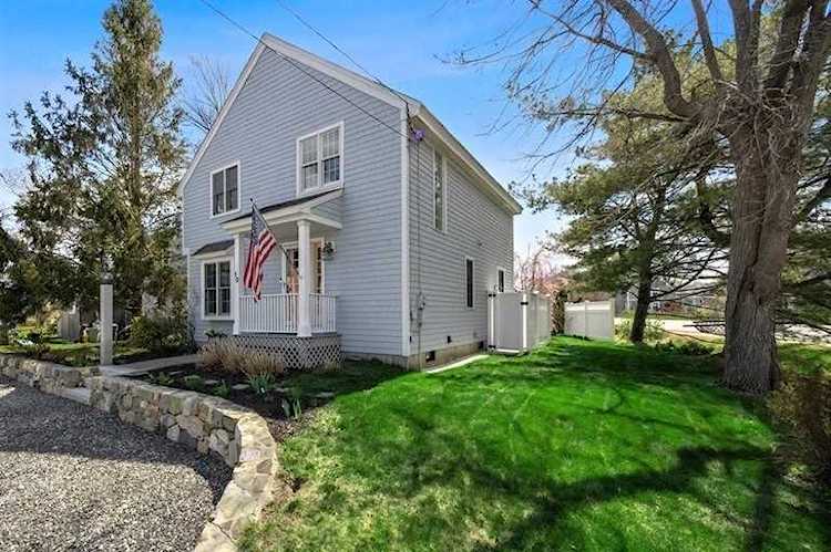 10 Jenness Ave Rye, NH 03870
