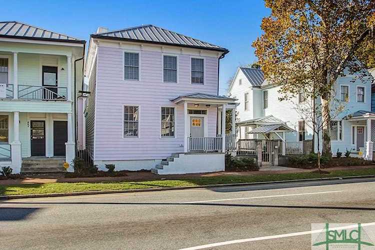 303 W Henry St Savannah, GA 31401