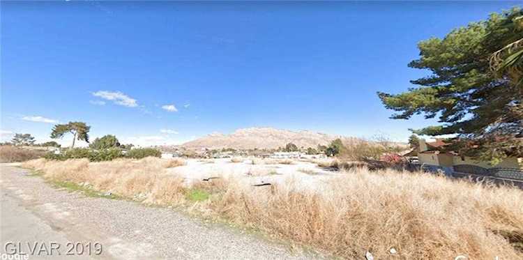 Madge Ln Ln Las Vegas, NV 89110