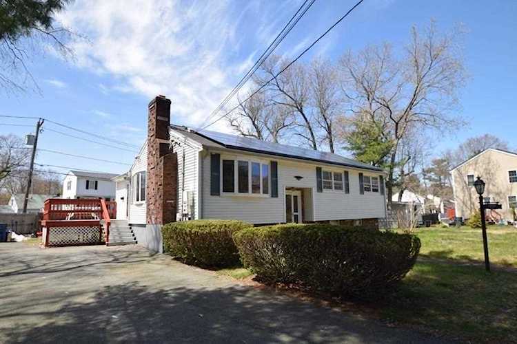 70 Newcomb Ave Randolph, MA 02368