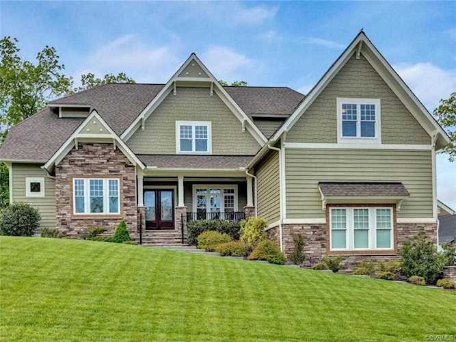 1918 Farnborough Dr Midlothian, VA 23112
