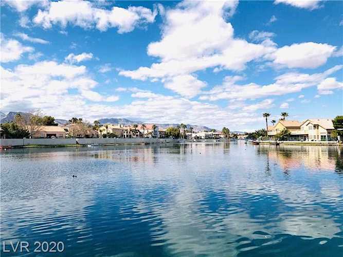 2832 Lakecrest Dr Las Vegas, NV 89128