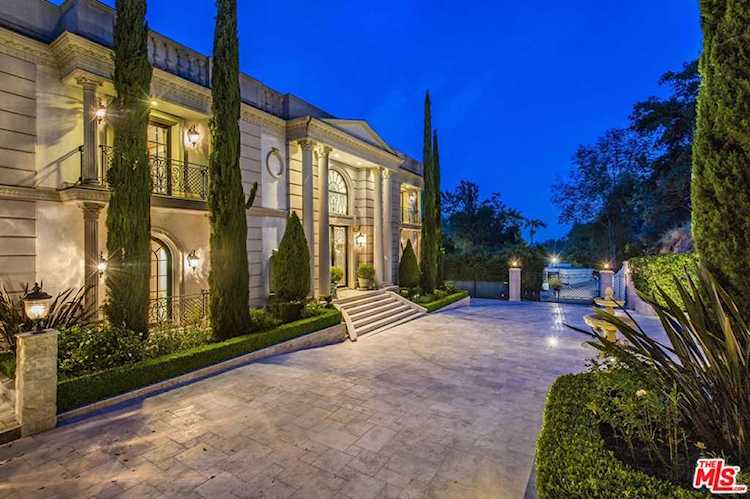 1714 Stone Canyon Road Los Angeles, CA 90077