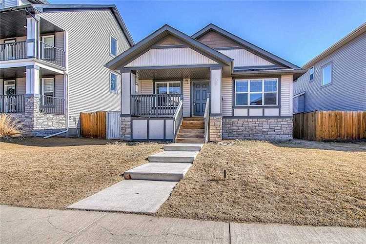 45 Heritage Drive Cochrane, AB T4C 0E2