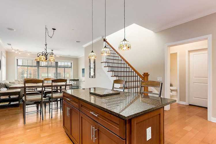 251 Daniel Burnham Square Columbus, OH 43215