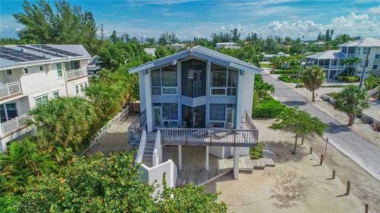 202 Fir Ave Anna Maria, FL 34216