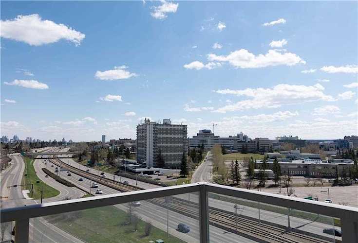 3830 Brentwood Road NW #805 Calgary, AB T2L 2J9
