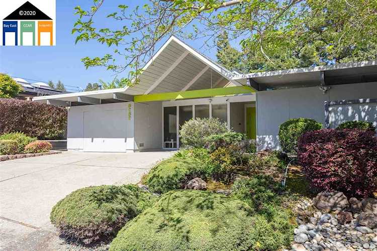 5787 Highwood Rd Castro Valley, CA 94552