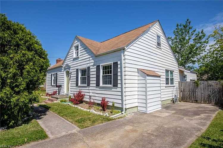 home for sale in Hyde Park Norfolk VA 23503 - MLS 10319724 Photo 1