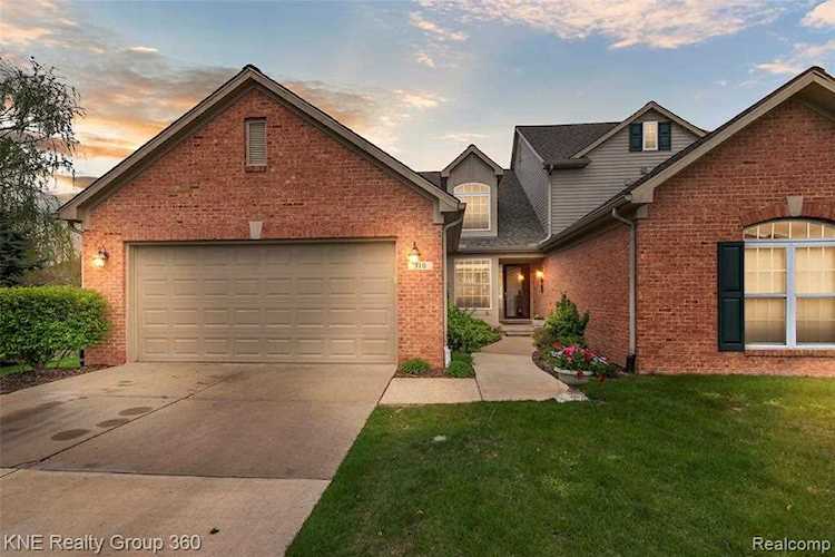 310 Cherry Grove Rd Canton Twp, MI 48188