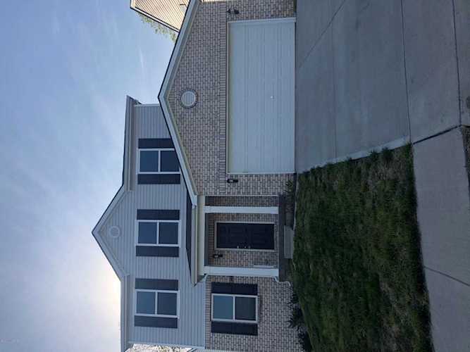 12085 Parkview Trace Dr Louisville, KY 40229