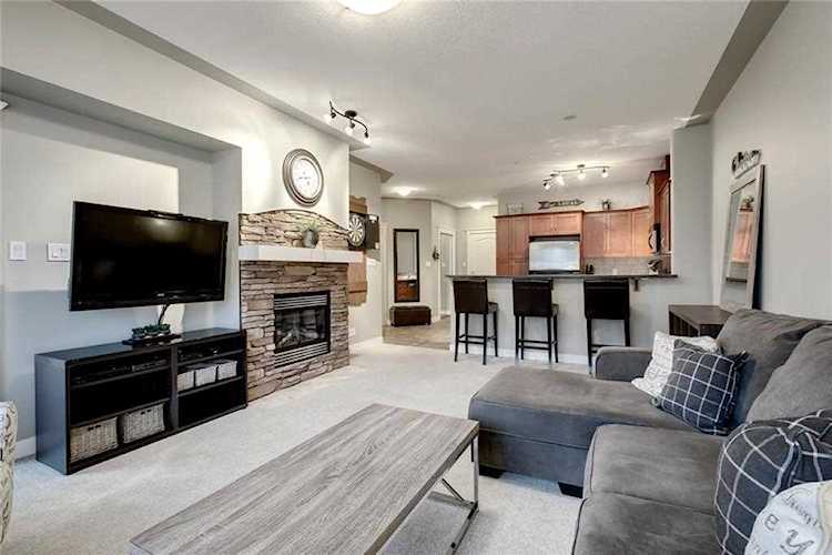 10 Discovery Ridge Close SW #340 Calgary, AB T3H 5X3
