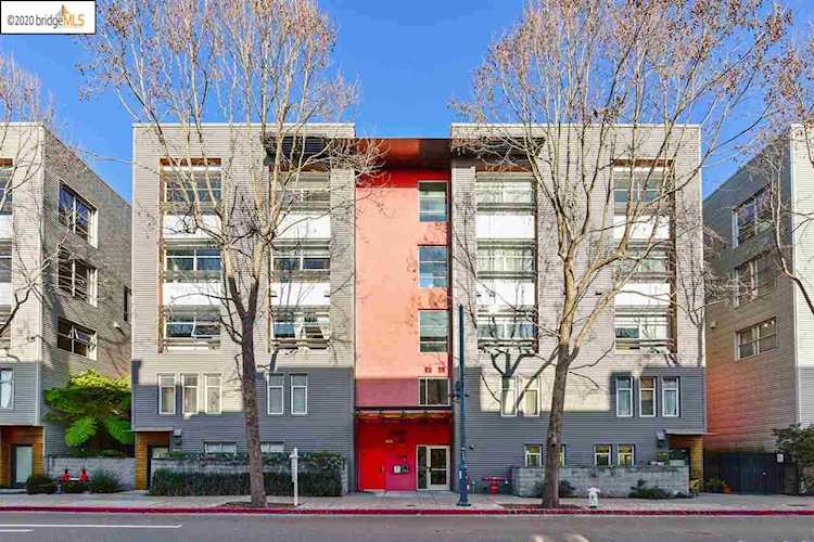 6466 Hollis St Emeryville, CA 94608