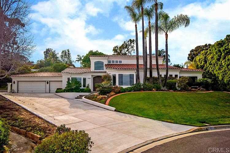 901 Summer Holly Lane Olivenhain, CA 92024